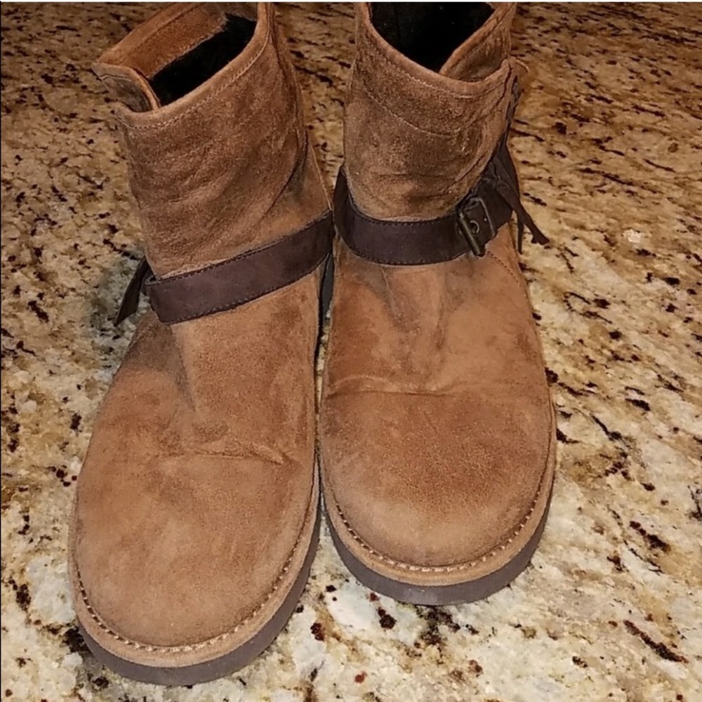 Ugg Leather Winter Boots Size 9